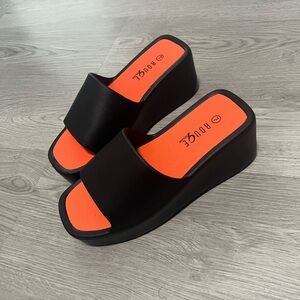 Black Chunky Platform Slides